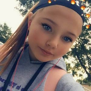 Meet your Posher, Shayla